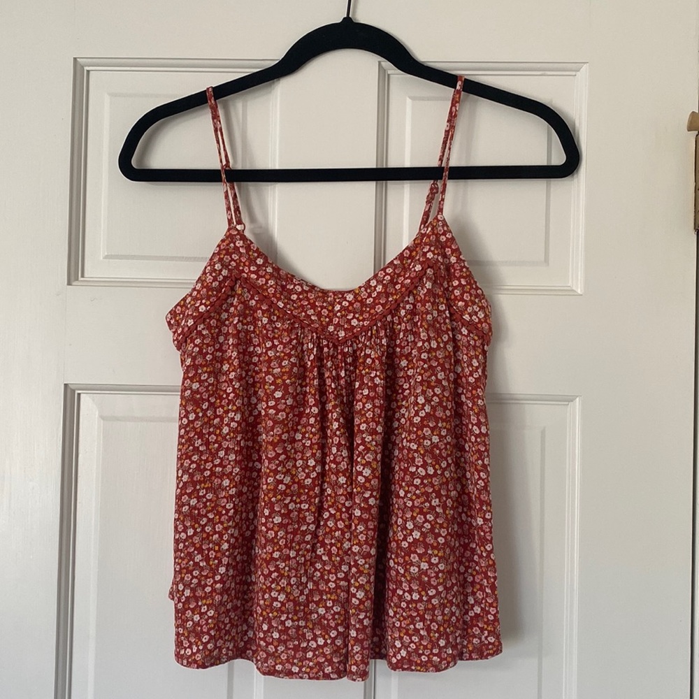 Red floral tank small